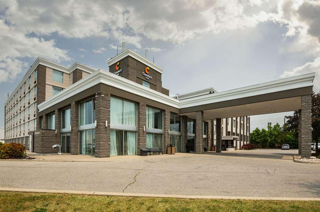 Comfort Inn & Conference Centre Toronto Airport Exterior foto